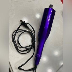 BedHead A Wave We Go adjustable iron